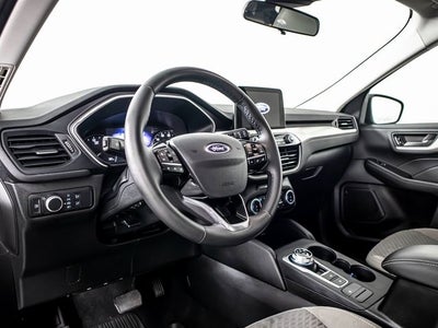 2022 Ford Escape Hybrid SE