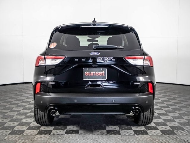 2022 Ford Escape Hybrid SE
