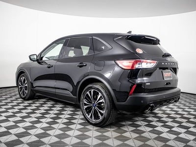 2022 Ford Escape Hybrid SE