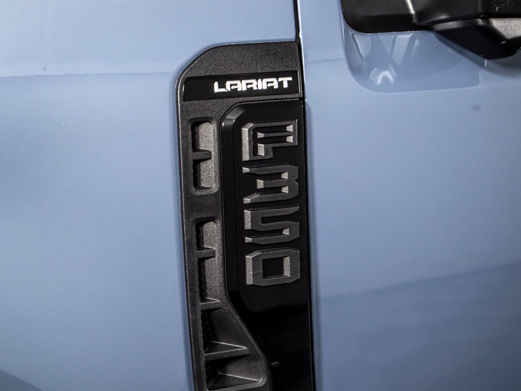 2023 Ford F-350 SD Lariat