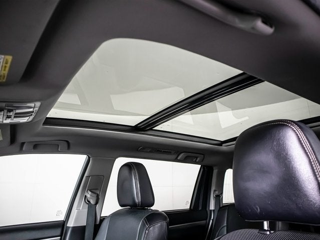 2017 Toyota Highlander Limited Platinum