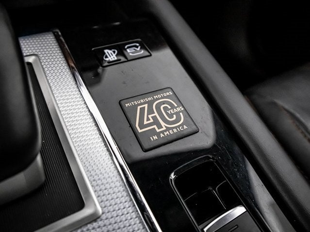 2023 Mitsubishi Outlander PHEV 40th Anniversary