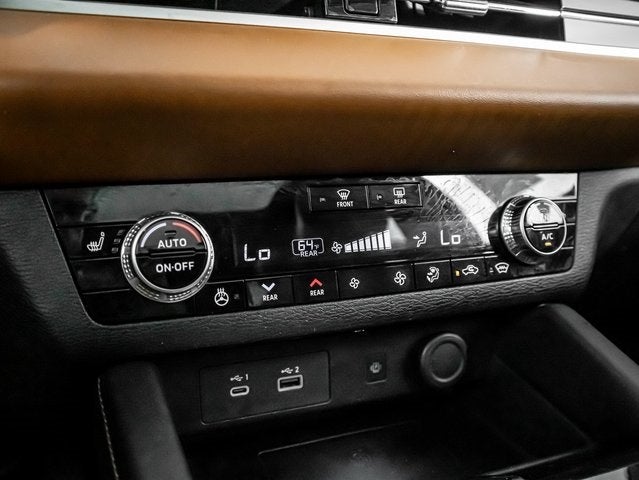 2023 Mitsubishi Outlander PHEV 40th Anniversary