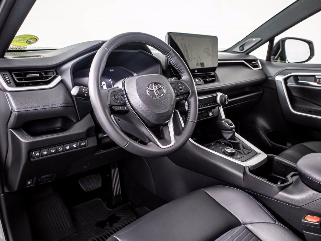 2025 Toyota RAV4 Hybrid XSE