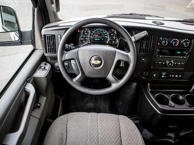 2023 Chevrolet Express Passenger 3500 1LS