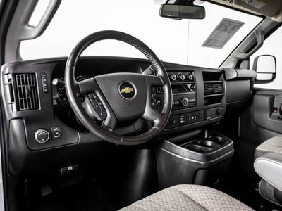 2022 Chevrolet Express Passenger 3500 LT