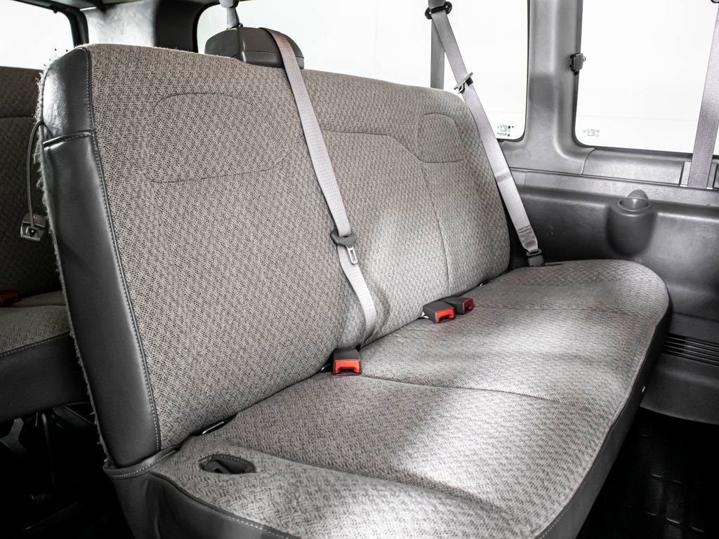 2022 Chevrolet Express Passenger 3500 LT