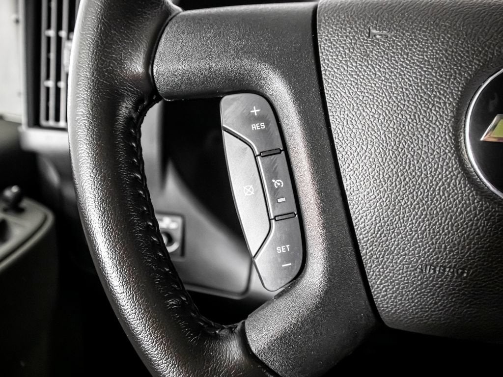 2022 Chevrolet Express Passenger 3500 LT