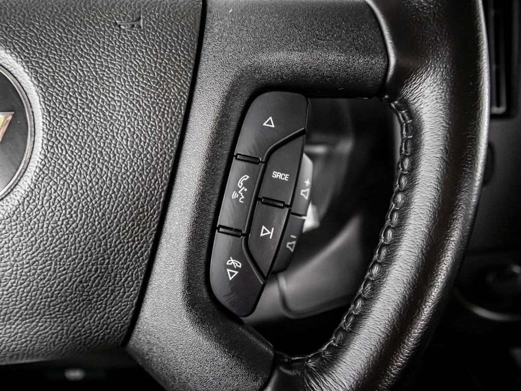 2022 Chevrolet Express Passenger 3500 LT