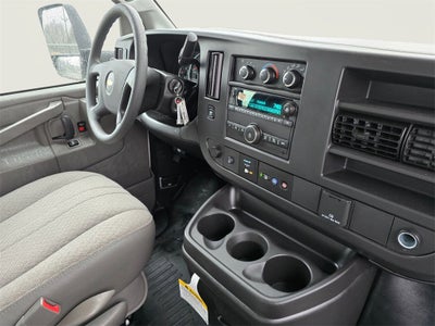 2024 Chevrolet Express Cutaway 3500 1WT