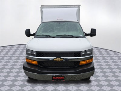 2024 Chevrolet Express Cutaway 3500 1WT