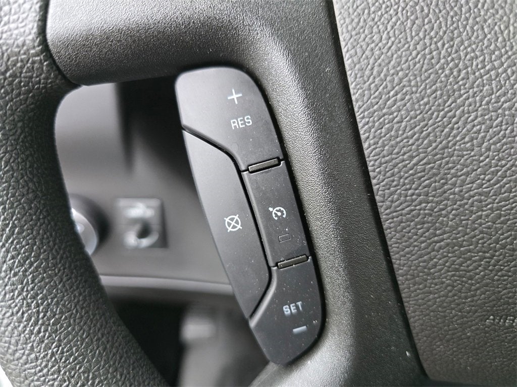 2024 Chevrolet Express Cutaway 3500 1WT