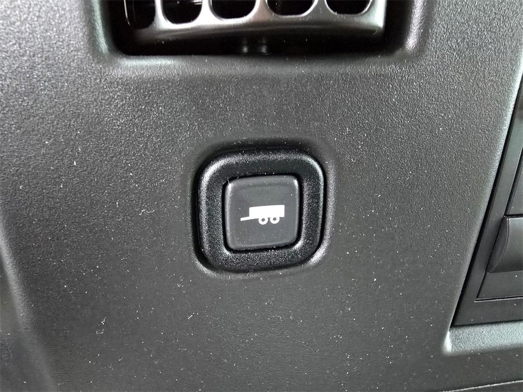 2024 Chevrolet Express Cutaway 3500 1WT