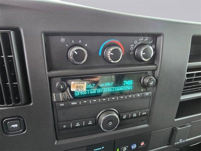 2024 Chevrolet Express Cutaway 3500 1WT