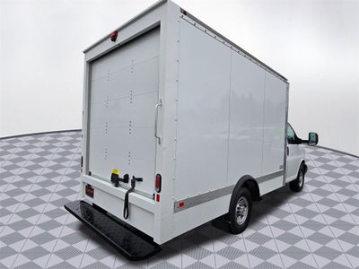 2024 Chevrolet Express Cutaway 3500 1WT