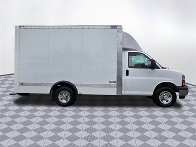 2024 Chevrolet Express Cutaway 3500 1WT