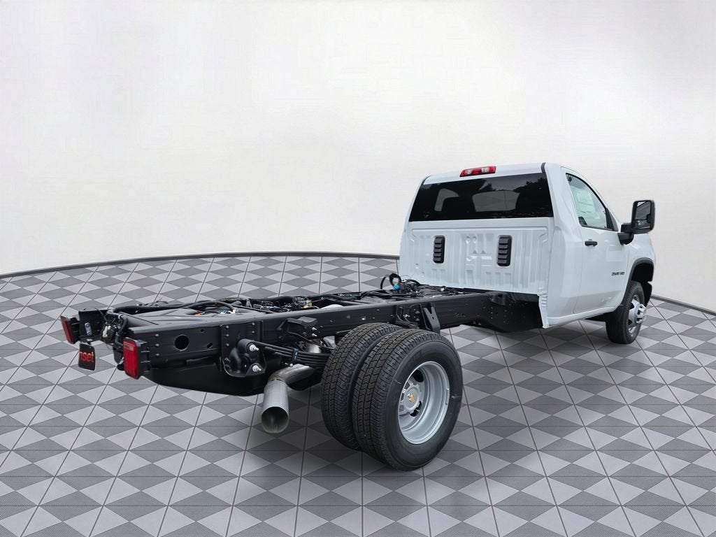 2026 Chevrolet Silverado 3500 HD Chassis Cab Work Truck