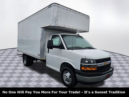 2024 Chevrolet Express Cutaway 3500 1WT