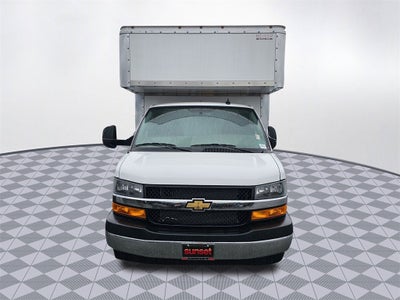 2024 Chevrolet Express Cutaway 3500 1WT