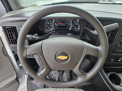 2024 Chevrolet Express Cutaway 3500 1WT