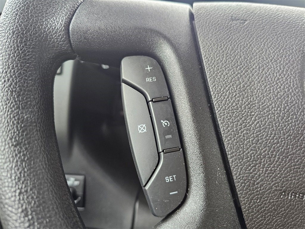 2024 Chevrolet Express Cutaway 3500 1WT