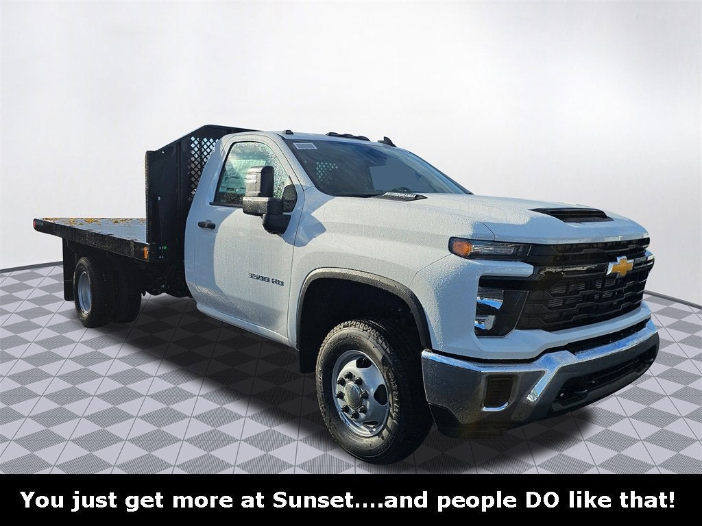 2025 Chevrolet Silverado 3500 HD Chassis Cab Work Truck