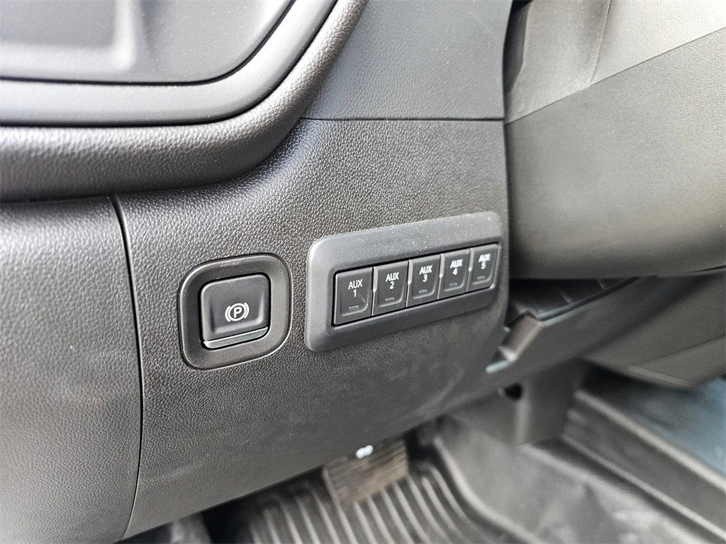 2025 Chevrolet Silverado 3500 HD Chassis Cab Work Truck