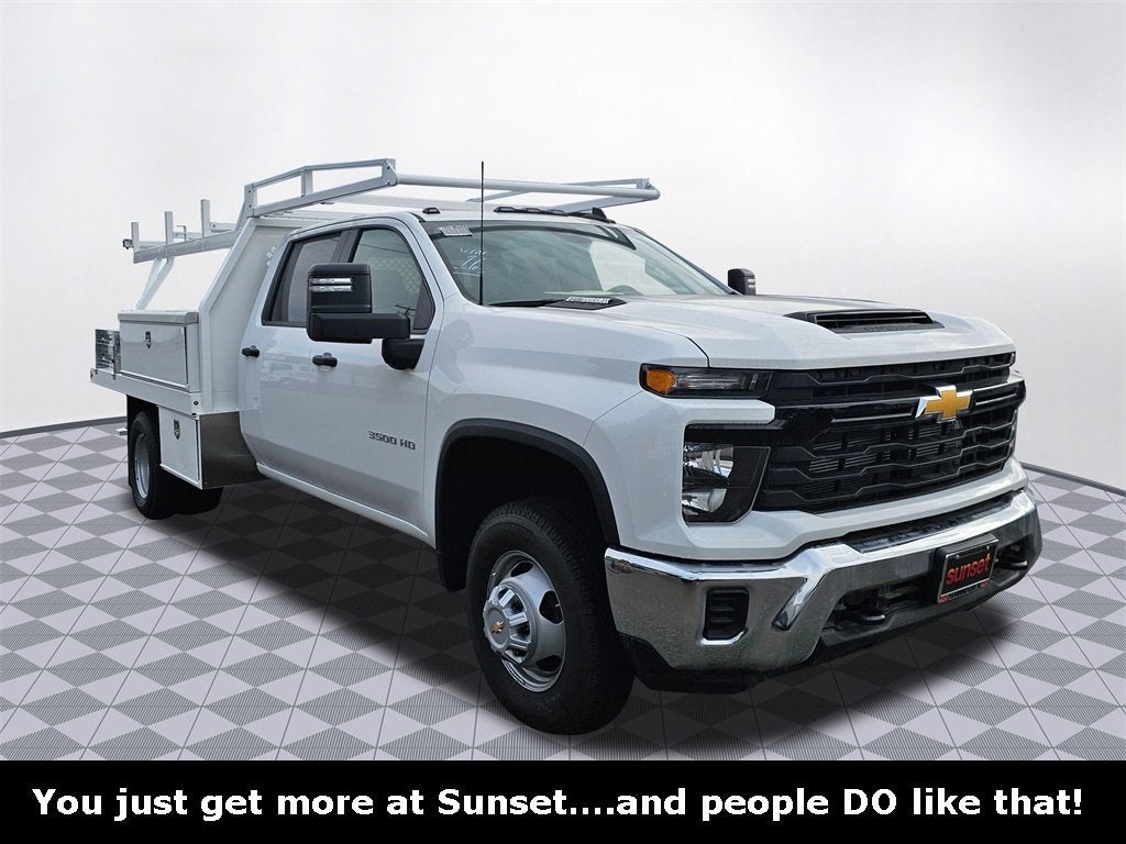 2025 Chevrolet Silverado 3500 HD Chassis Cab Work Truck