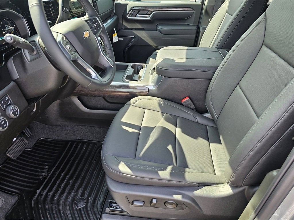 2025 Chevrolet Silverado 3500 HD LTZ