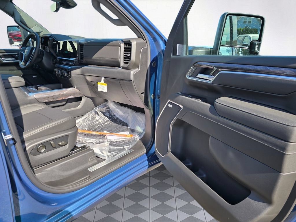 2026 Chevrolet Silverado 3500 HD LTZ DRW