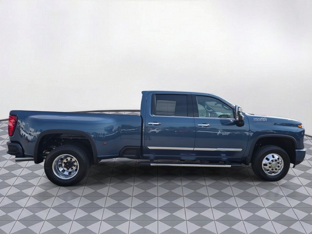 2026 Chevrolet Silverado 3500 HD High Country DRW