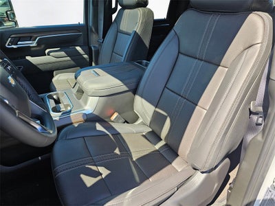 2025 Chevrolet Silverado 3500 HD High Country