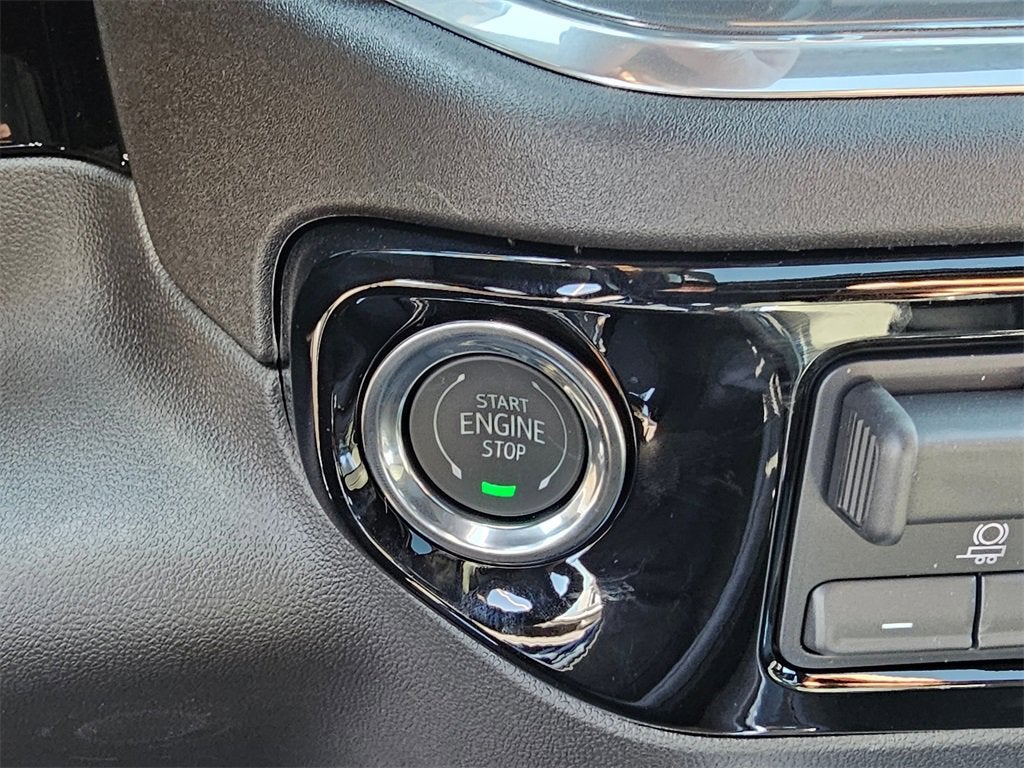 2025 Chevrolet Silverado 3500 HD High Country