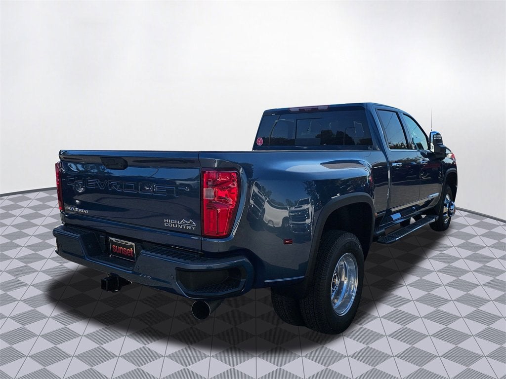 2026 Chevrolet Silverado 3500 HD High Country DRW