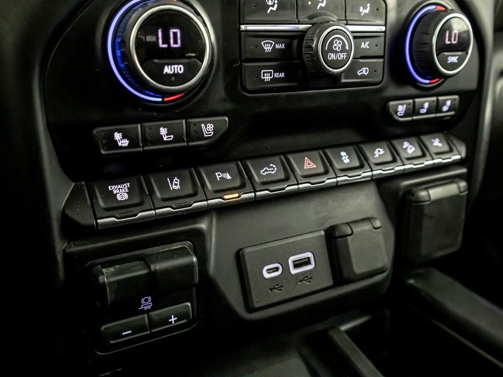 2022 Chevrolet Silverado 3500 HD High Country