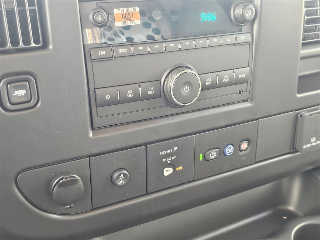 2025 Chevrolet Express Cargo 2500 WT