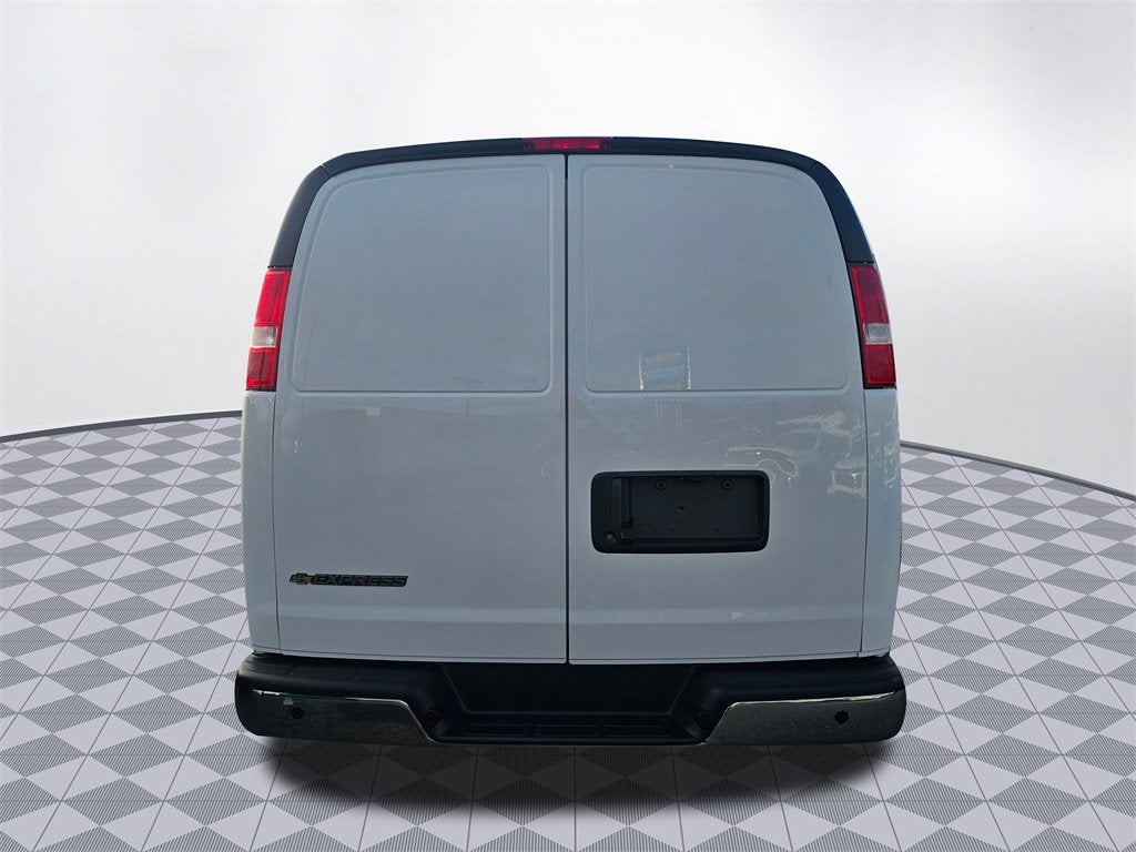2025 Chevrolet Express Cargo 2500 WT