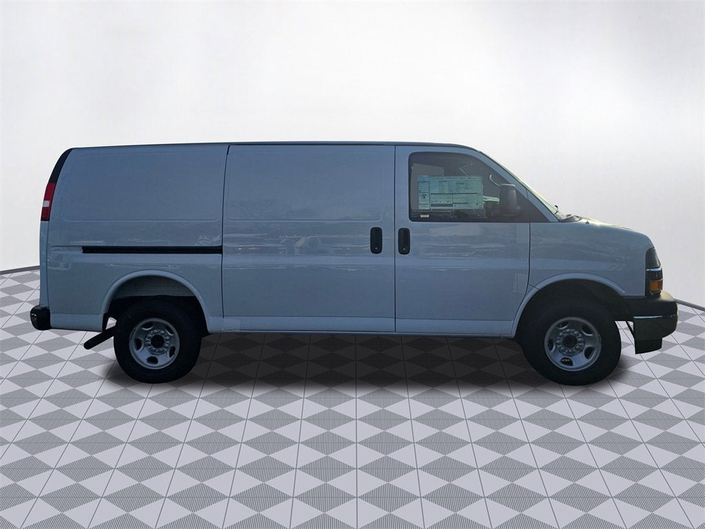 2025 Chevrolet Express Cargo 2500 WT