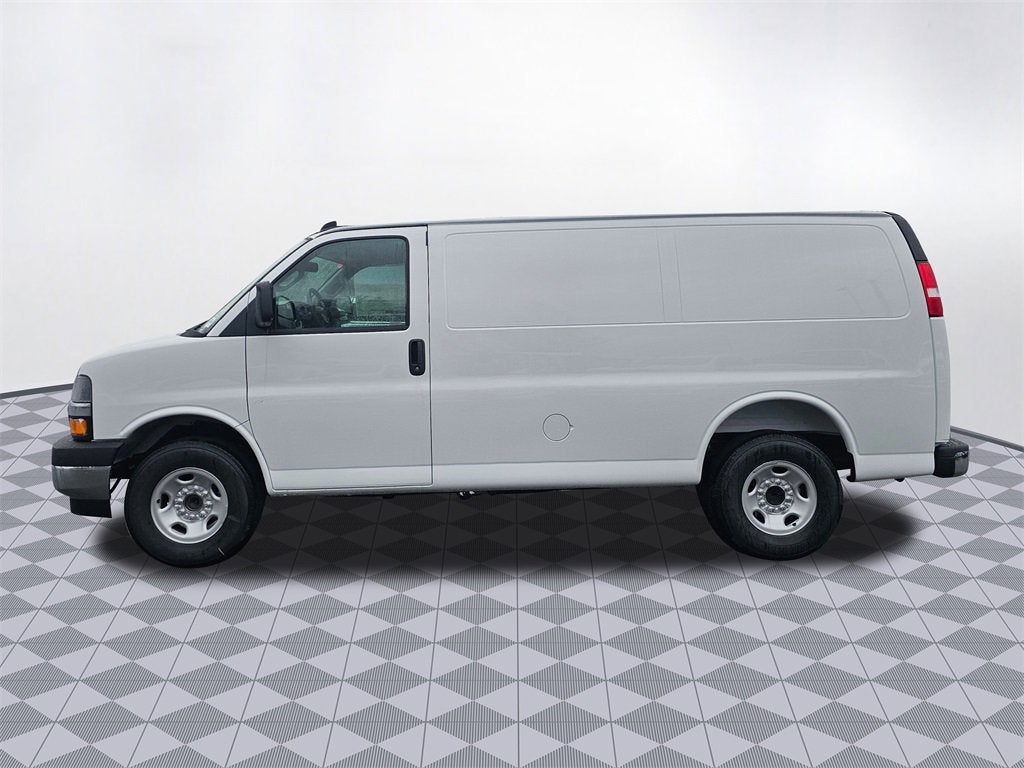 2025 Chevrolet Express Cargo 2500 WT