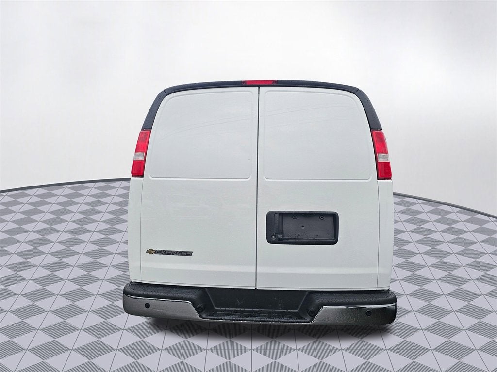 2025 Chevrolet Express Cargo 2500 WT