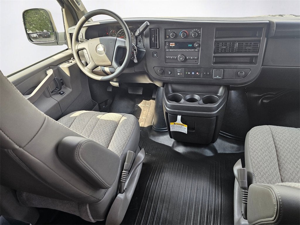 2025 Chevrolet Express Cargo 2500 WT