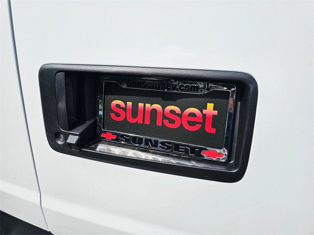 2025 Chevrolet Express Cargo 2500 WT