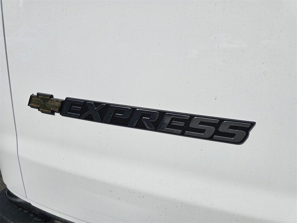 2025 Chevrolet Express Cargo 2500 WT