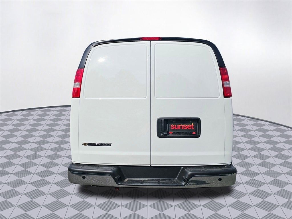 2025 Chevrolet Express Cargo 2500 WT