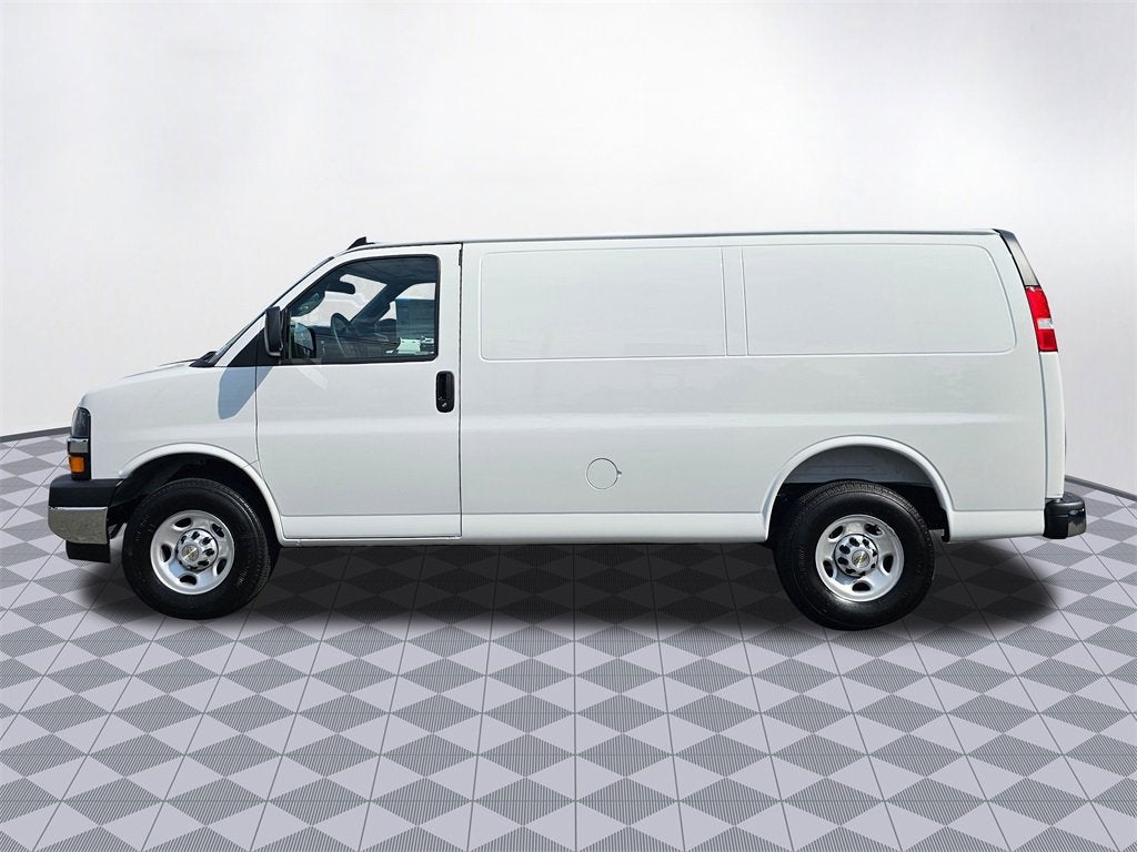 2025 Chevrolet Express Cargo 2500 WT