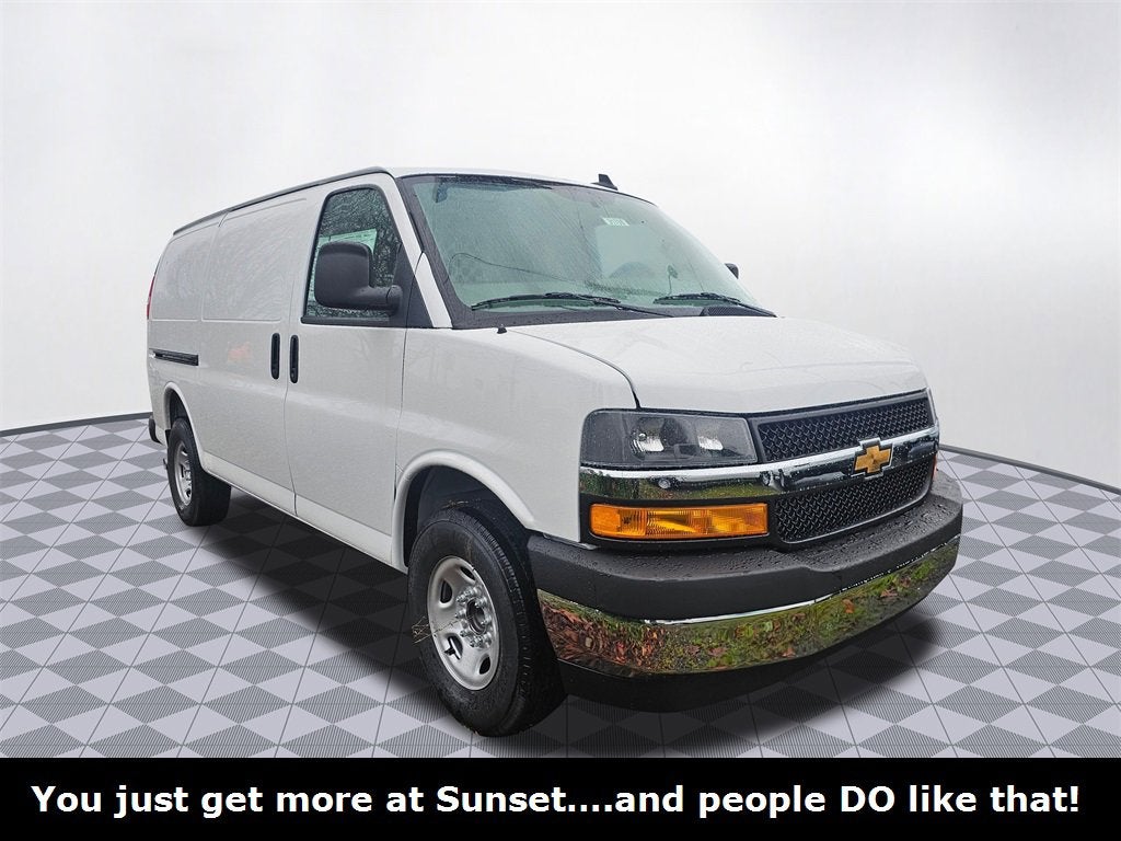 2025 Chevrolet Express Cargo 2500 WT