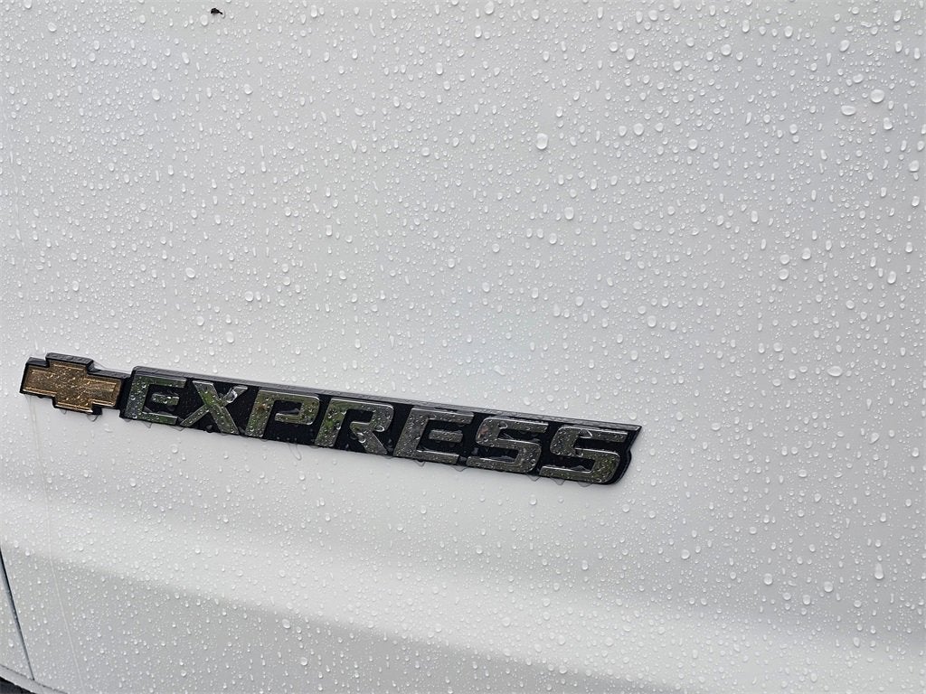 2025 Chevrolet Express Cargo 2500 WT