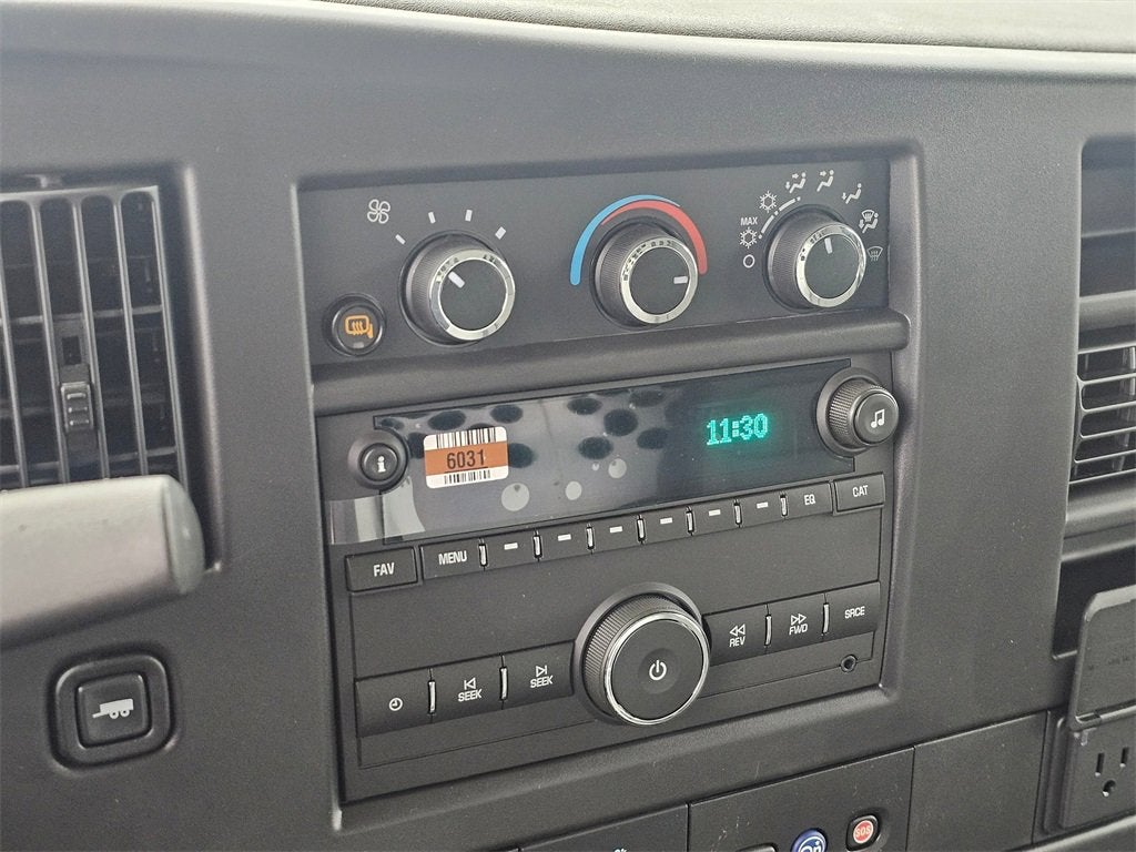 2025 Chevrolet Express Cargo 2500 WT