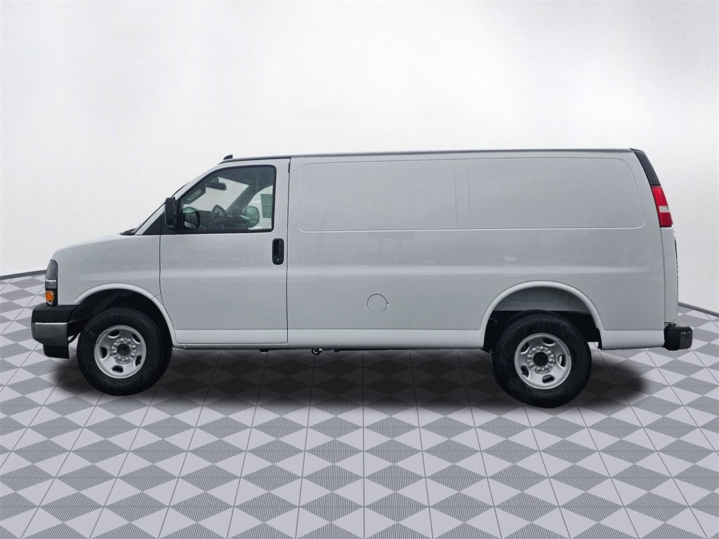 2025 Chevrolet Express Cargo 2500 WT