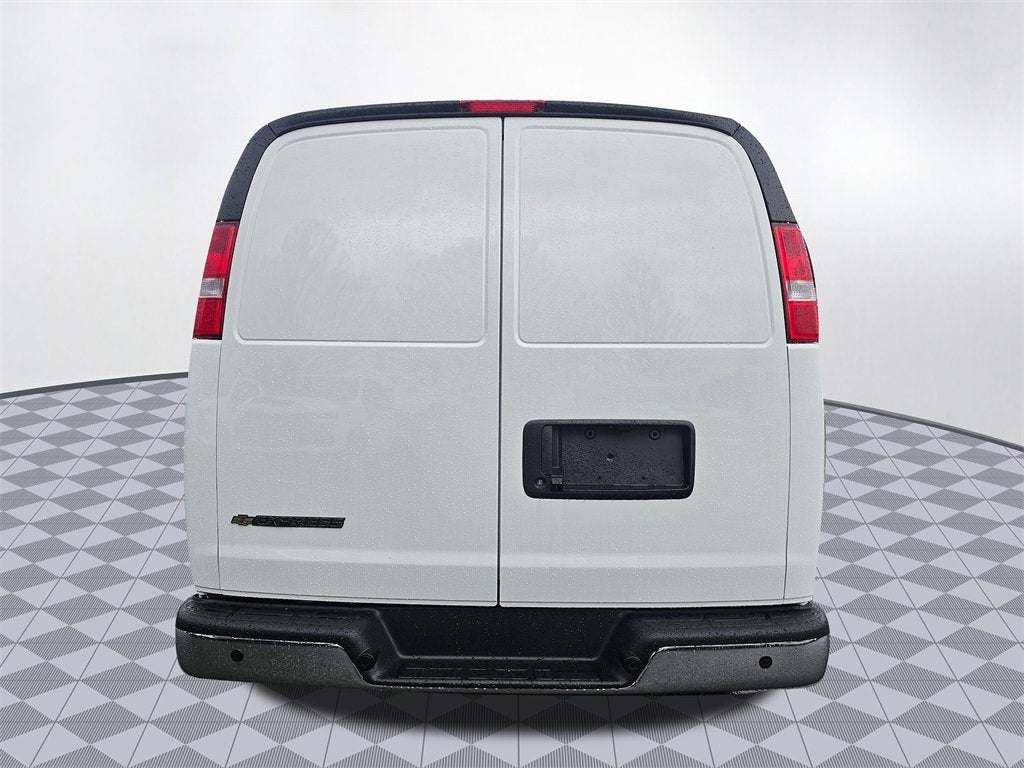 2025 Chevrolet Express Cargo 2500 WT